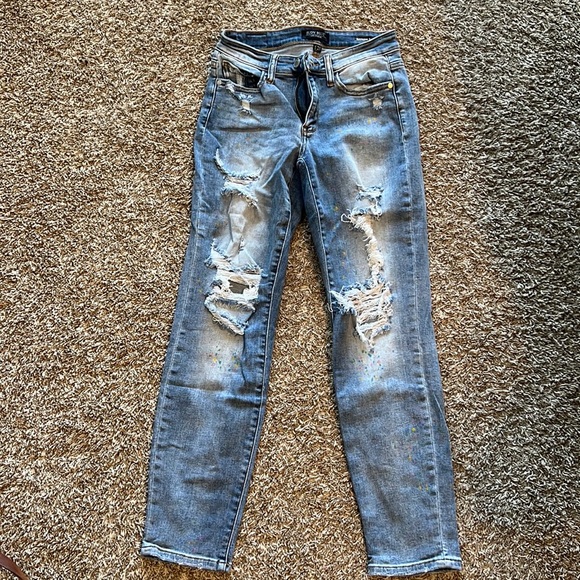 Judy Blue Paint Splatter Jeans 